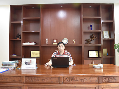興成董事長(cháng)1.JPG