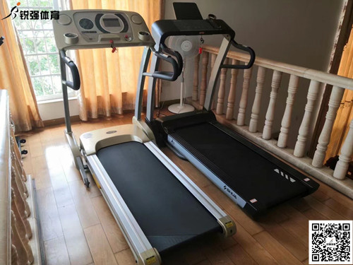 濟(jì)南某小區(qū)家長為孩子買的跑步機(jī)